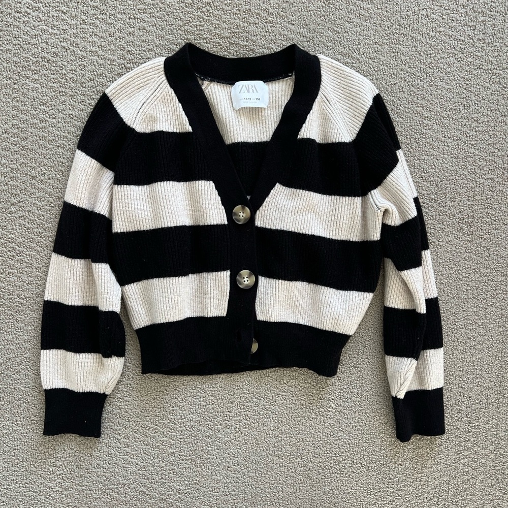 Zara Black and White Striped Women's Sweater